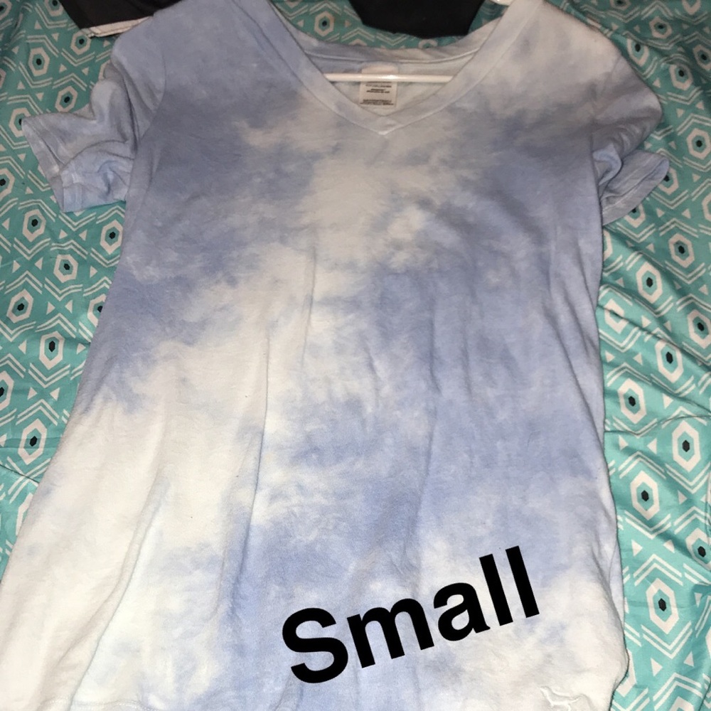 VS shirt